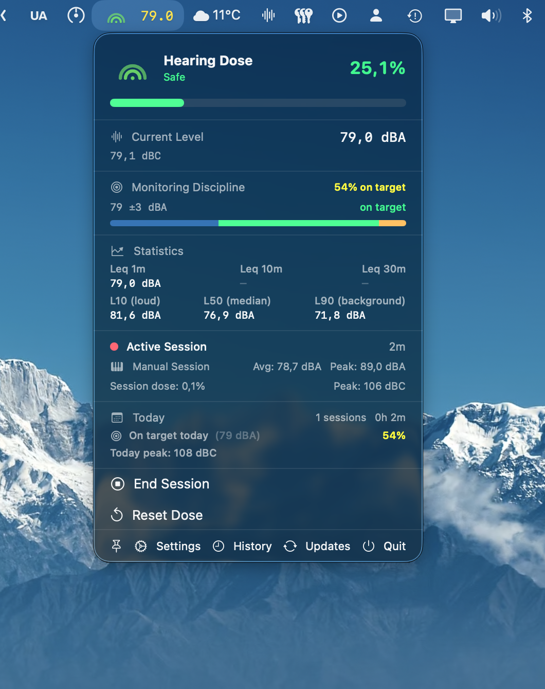 The main Audita menu bar popover showing license status, live dBA and dBC readings, Monitoring Discipline gauge, today's dose summary, and the pin and history buttons in the footer