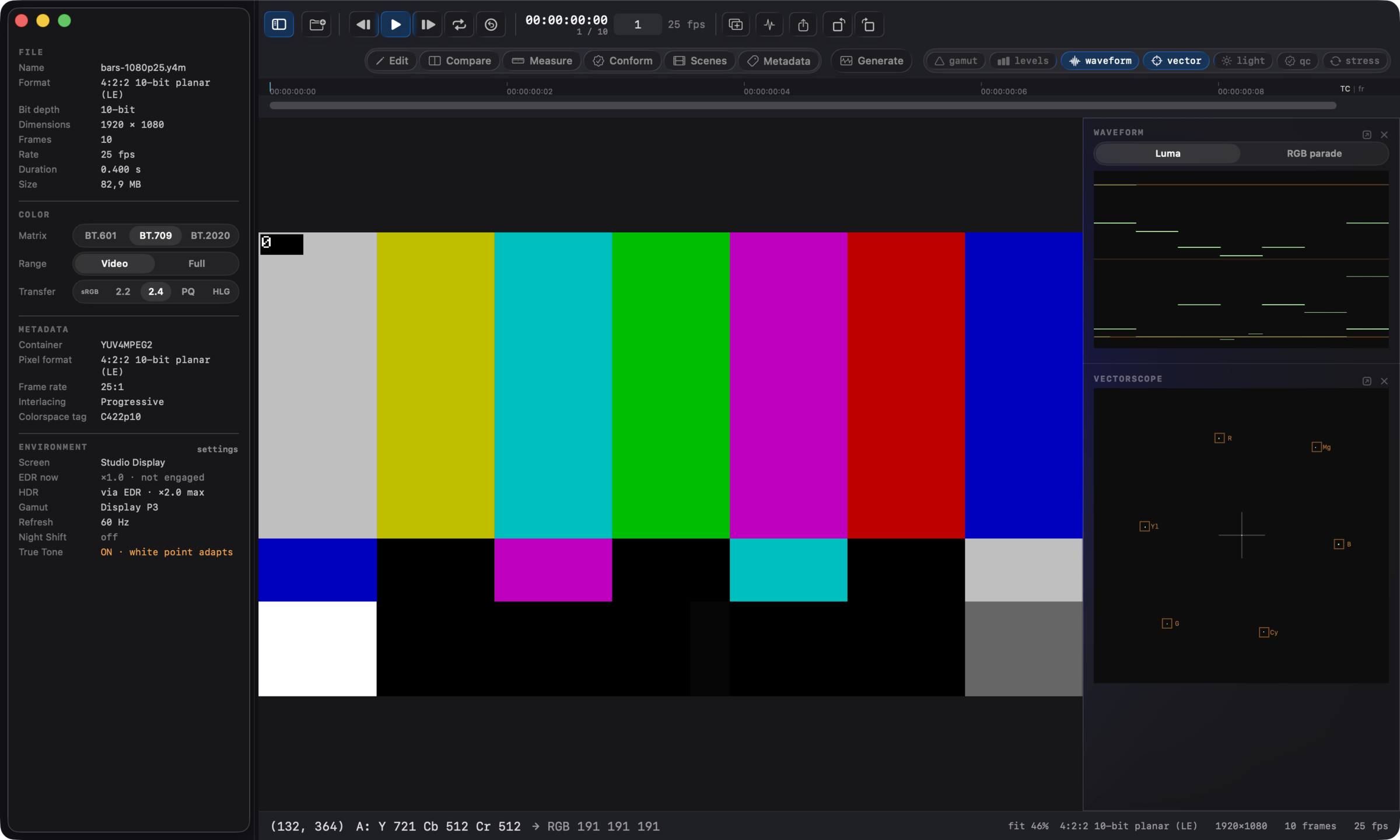 A generated color bar clip open in Videre with the waveform and vectorscope panels reading it, and the pixel readout showing Y 721.